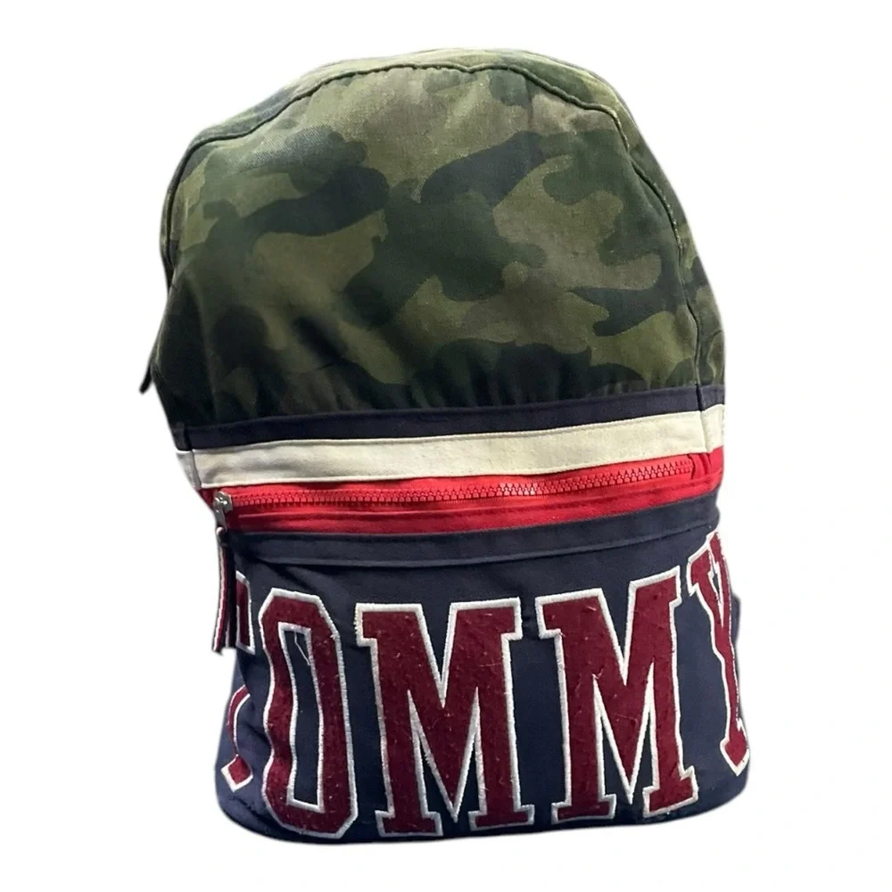 🪖 Tommy Hilfiger Camo Backpack w/‎ OG TOMMY Spellout 🔥 Y2K Vibes